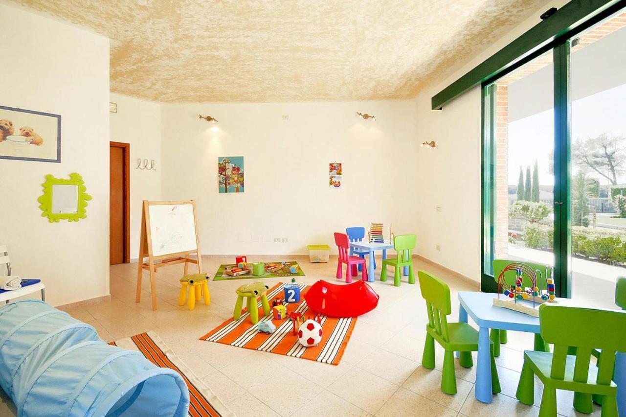 Apartment In Cecina Mare With Outdoor Pool Marina di Cecina Buitenkant foto