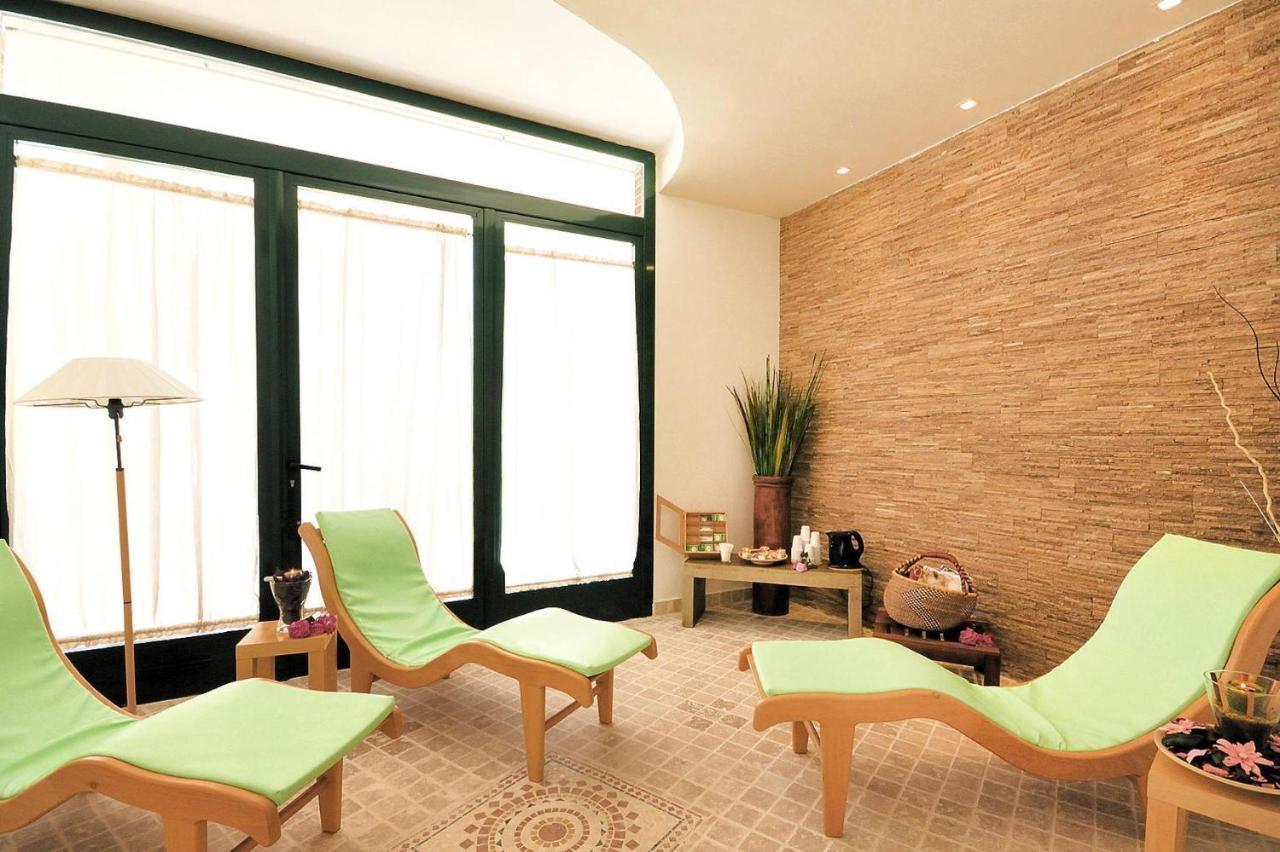 Apartment In Cecina Mare With Outdoor Pool Marina di Cecina Buitenkant foto